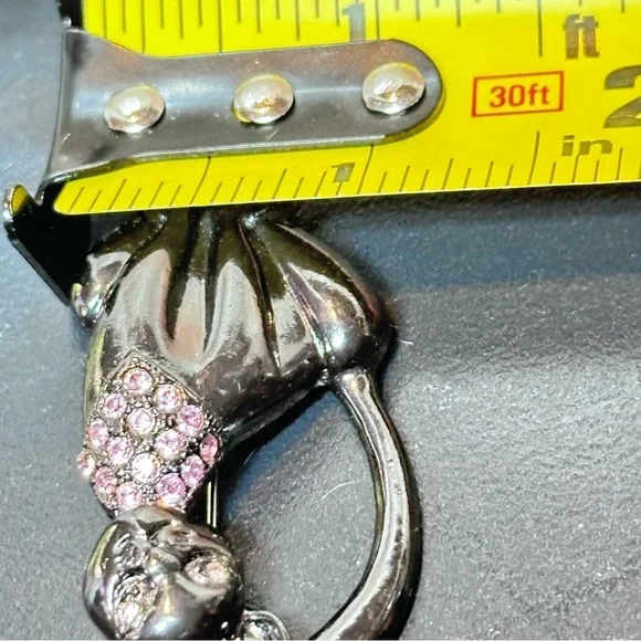 1928 Black Cat Brooch, Enamel Rhinestone Embellishments 1831 R - Picture 6 of 7